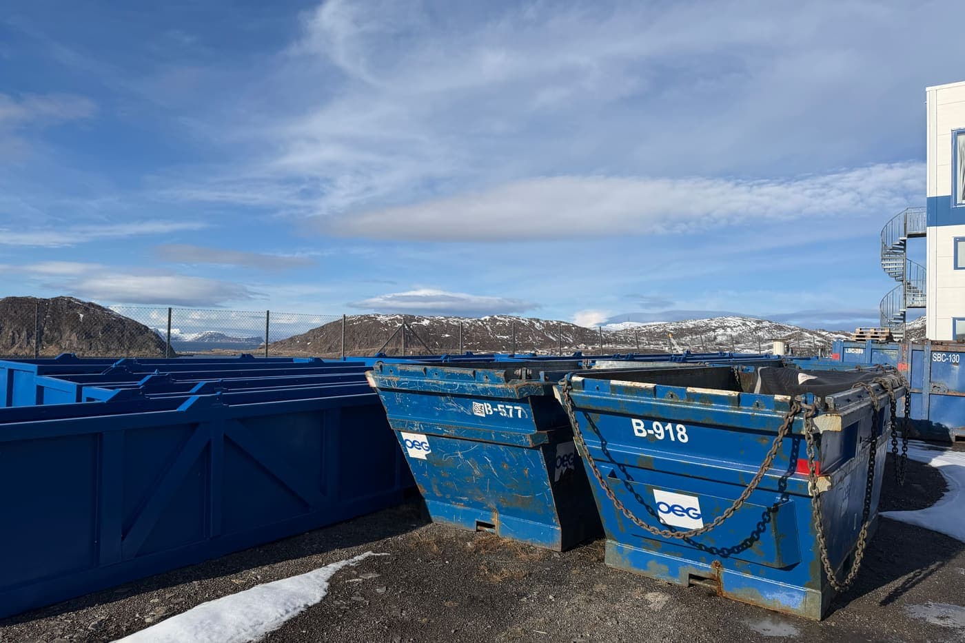Containere på uteområdet